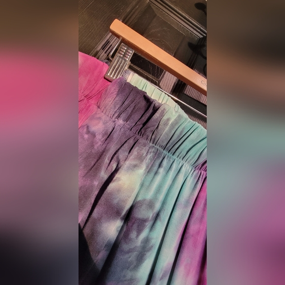 Tie dye skirt - Picture 3 of 4